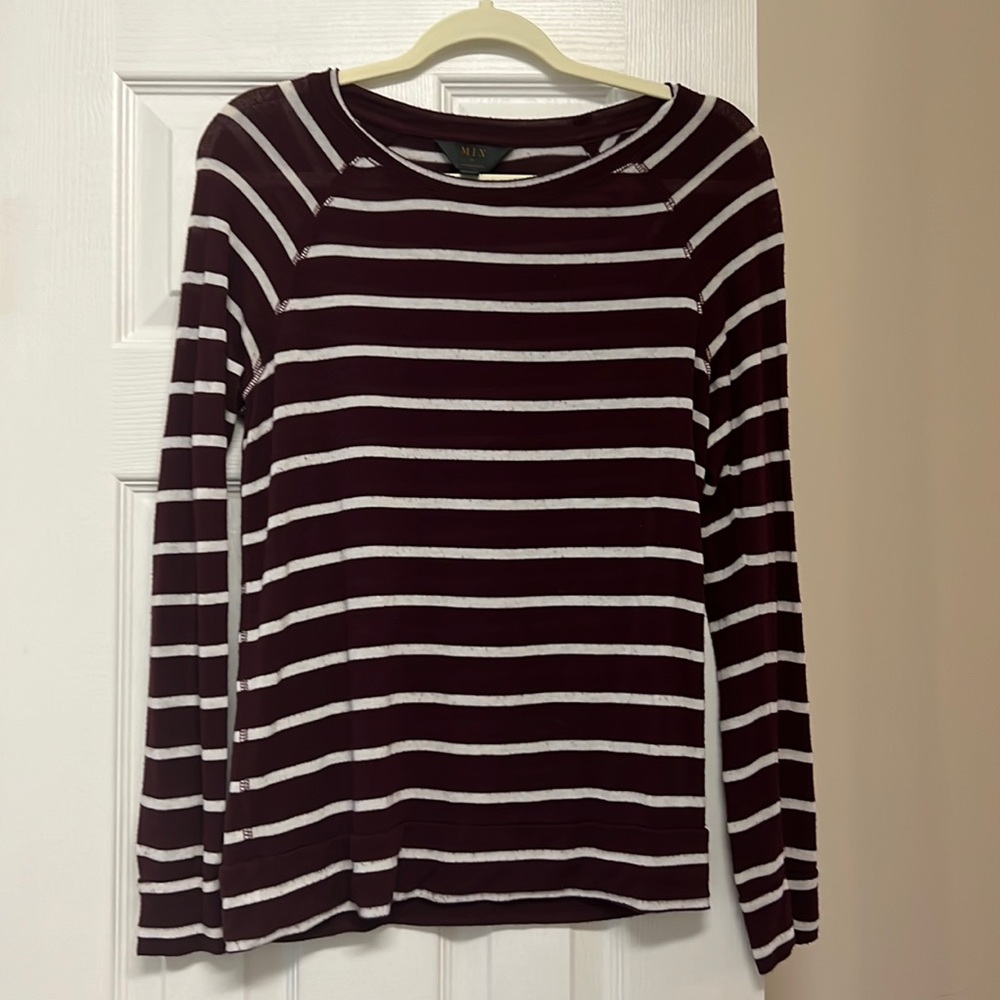 Mix long sleeve burgundy/white top soft comfy S $14